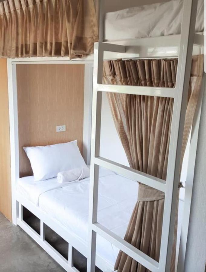 Jindabyne Cafe & Hostel Chiang Mai Zewnętrze zdjęcie